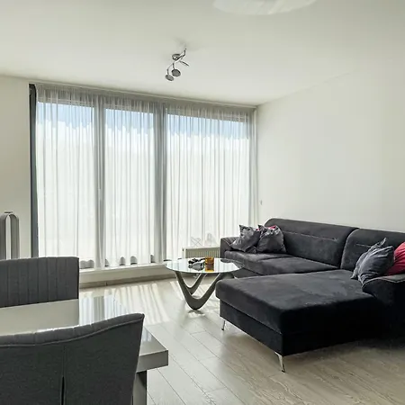 Apartmán Elegant Two-bedroom For 6 By Interhome